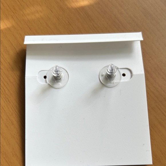 Kendra Scott Heart Silver Stud Earrings - Picture 4 of 5